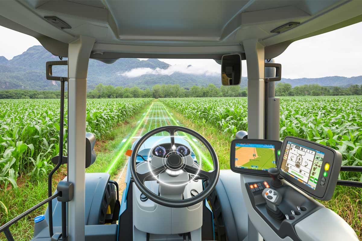 Using-AI-to-Meet-Global-Food-Supply-Needs-automated-tractor
